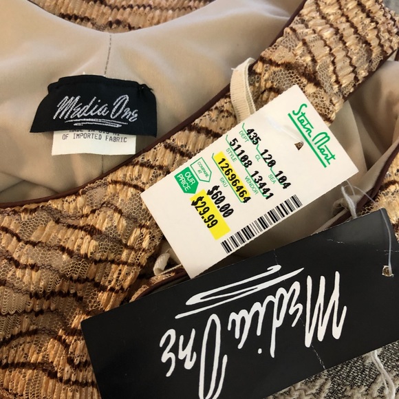 MEDIA ONE WOMENS TEXTURED FITTED LINED SLEEVELESS DRESS SZ 8 CAMEL/BROWN - Picture 4 of 6